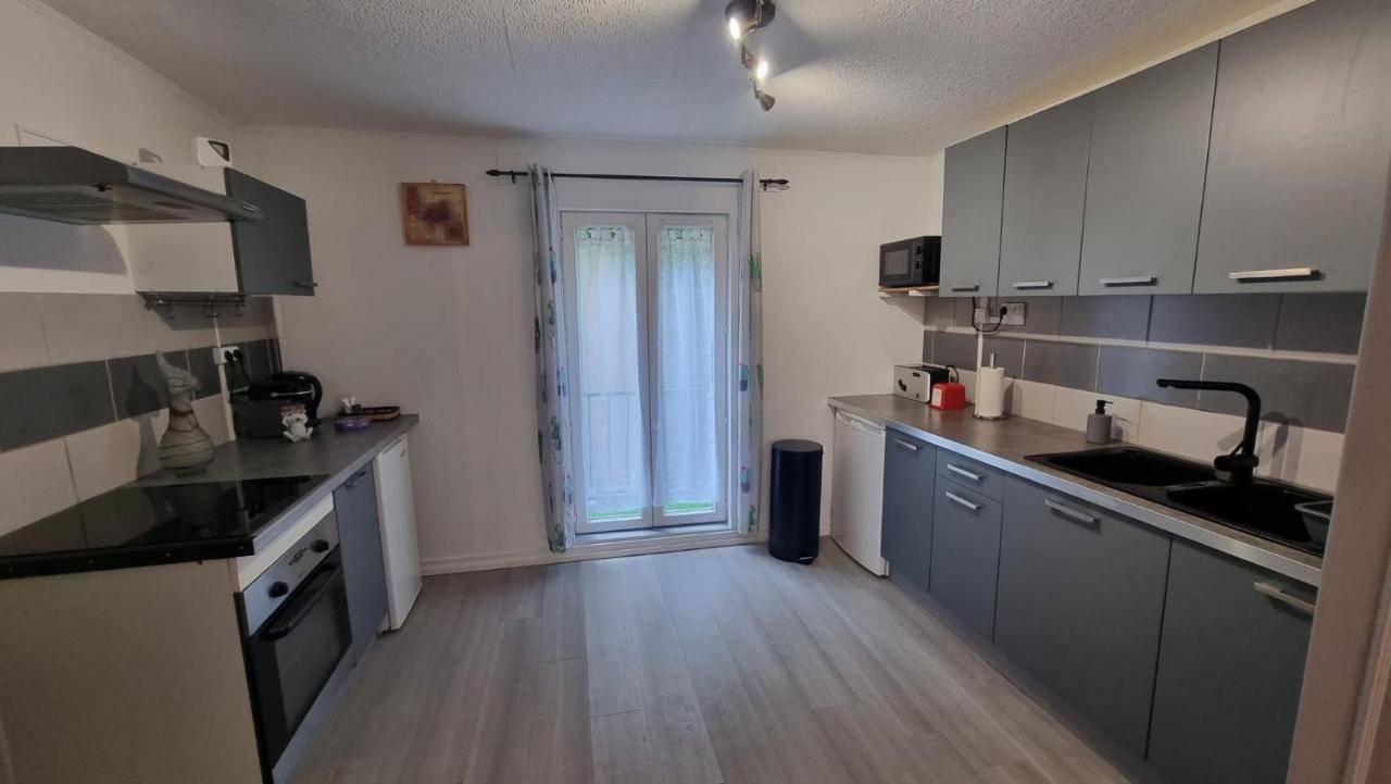 Appartement Rethel - Netflix - Marc & Cecile Exterior photo
