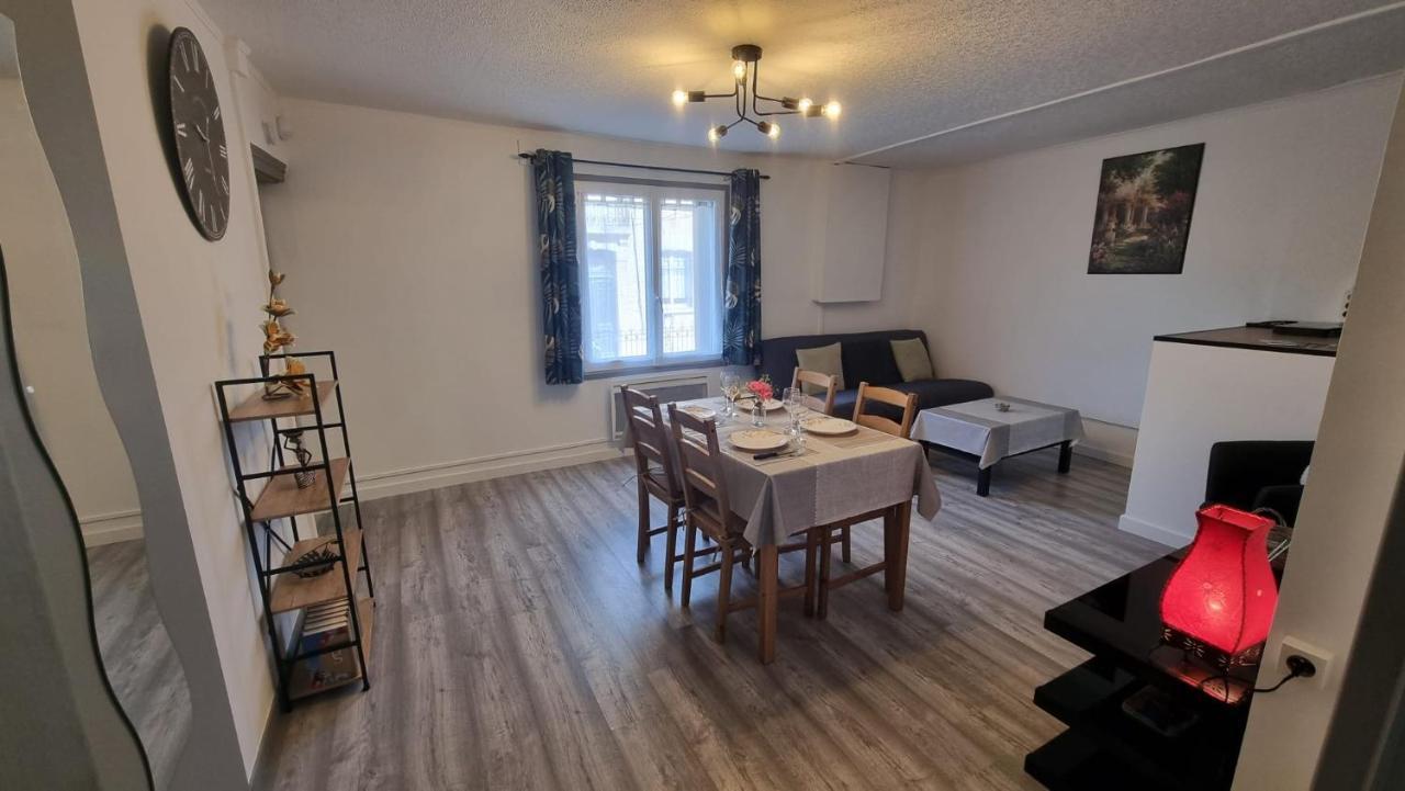 Appartement Rethel - Netflix - Marc & Cecile Exterior photo