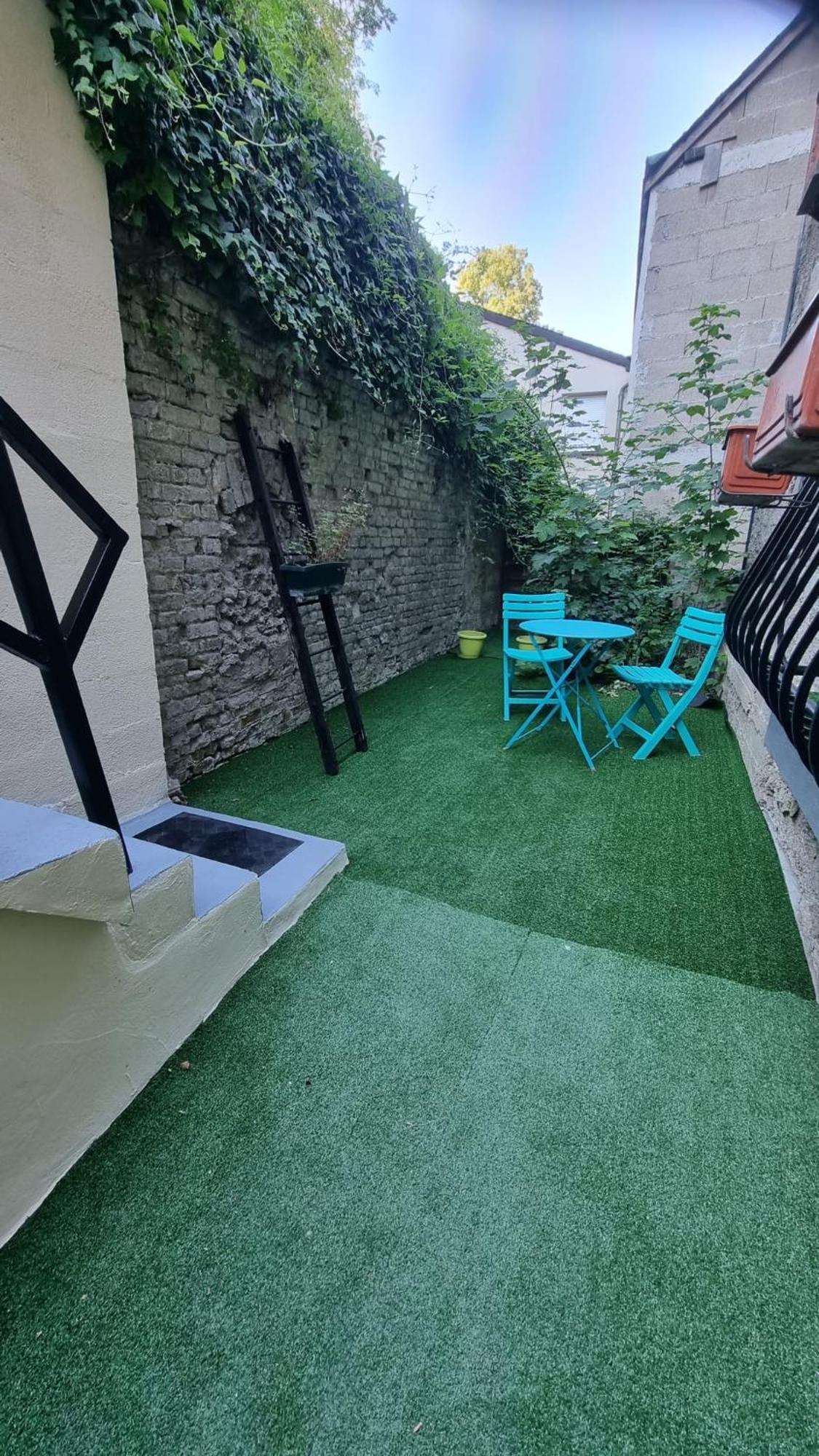 Appartement Rethel - Netflix - Marc & Cecile Exterior photo